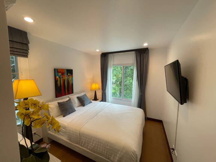 غرفة في الطابق الأول إطلالة على غابة