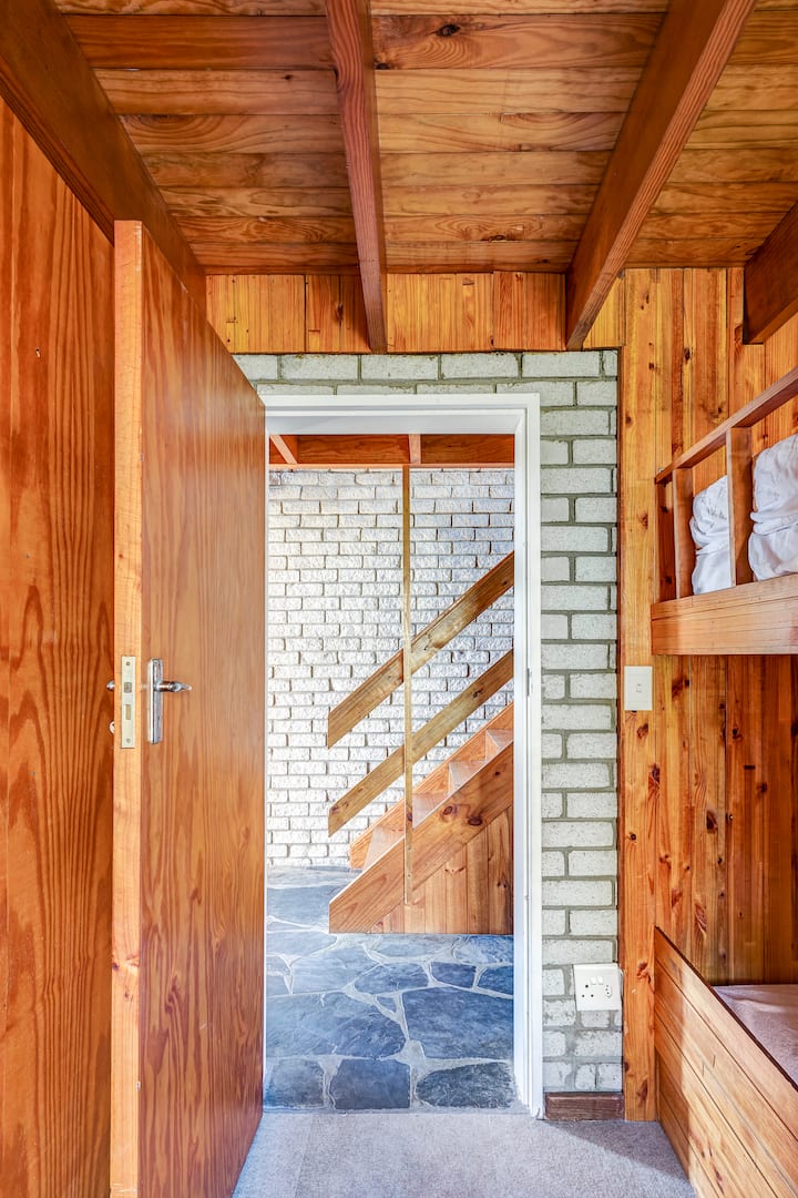 第三间卧室配备双层床