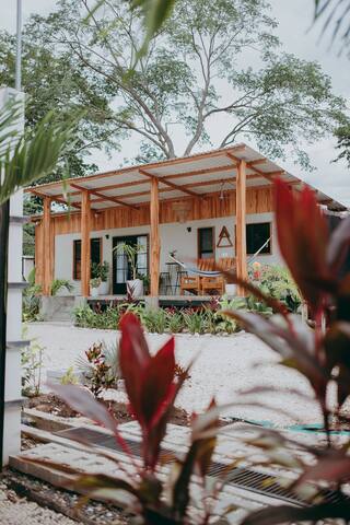 Flat Container by Casa Aire. King bed. Beach