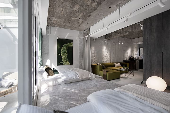 D apt . DUMO. /雙層獨享/台北車站/頂級衛浴3/泡澡浴缸/景觀陽台/4F+5F