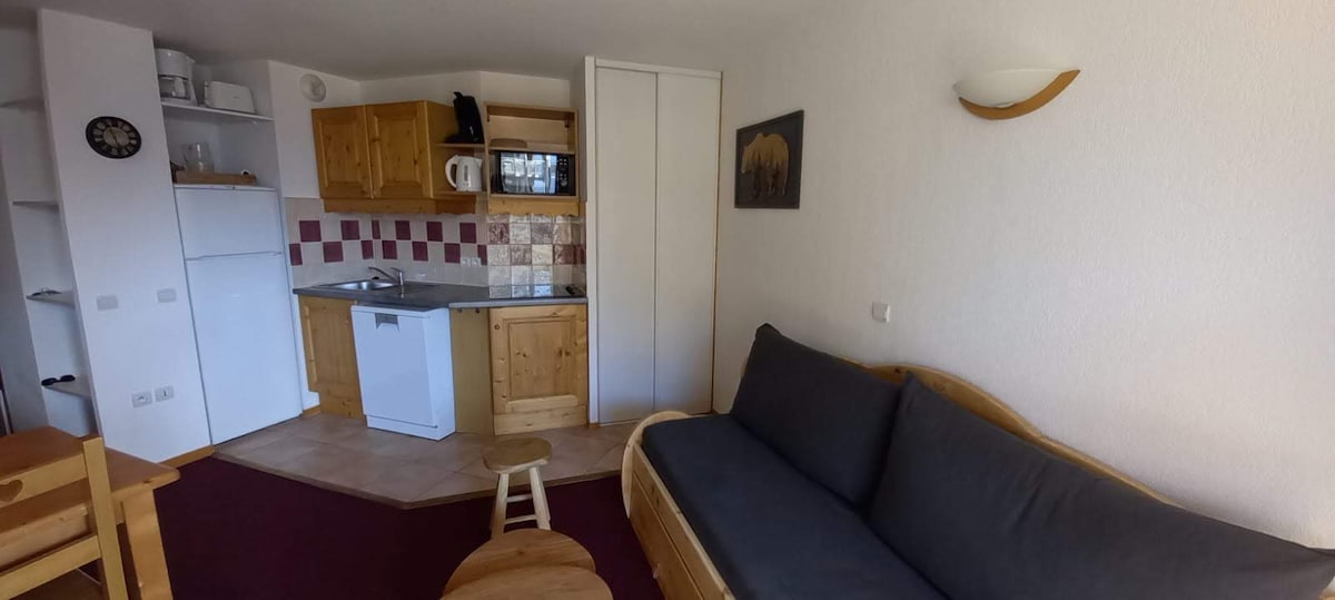 Top Airbnb: 2 bedroom 36 m², mountain view balcony, garage, fiber in Orcières