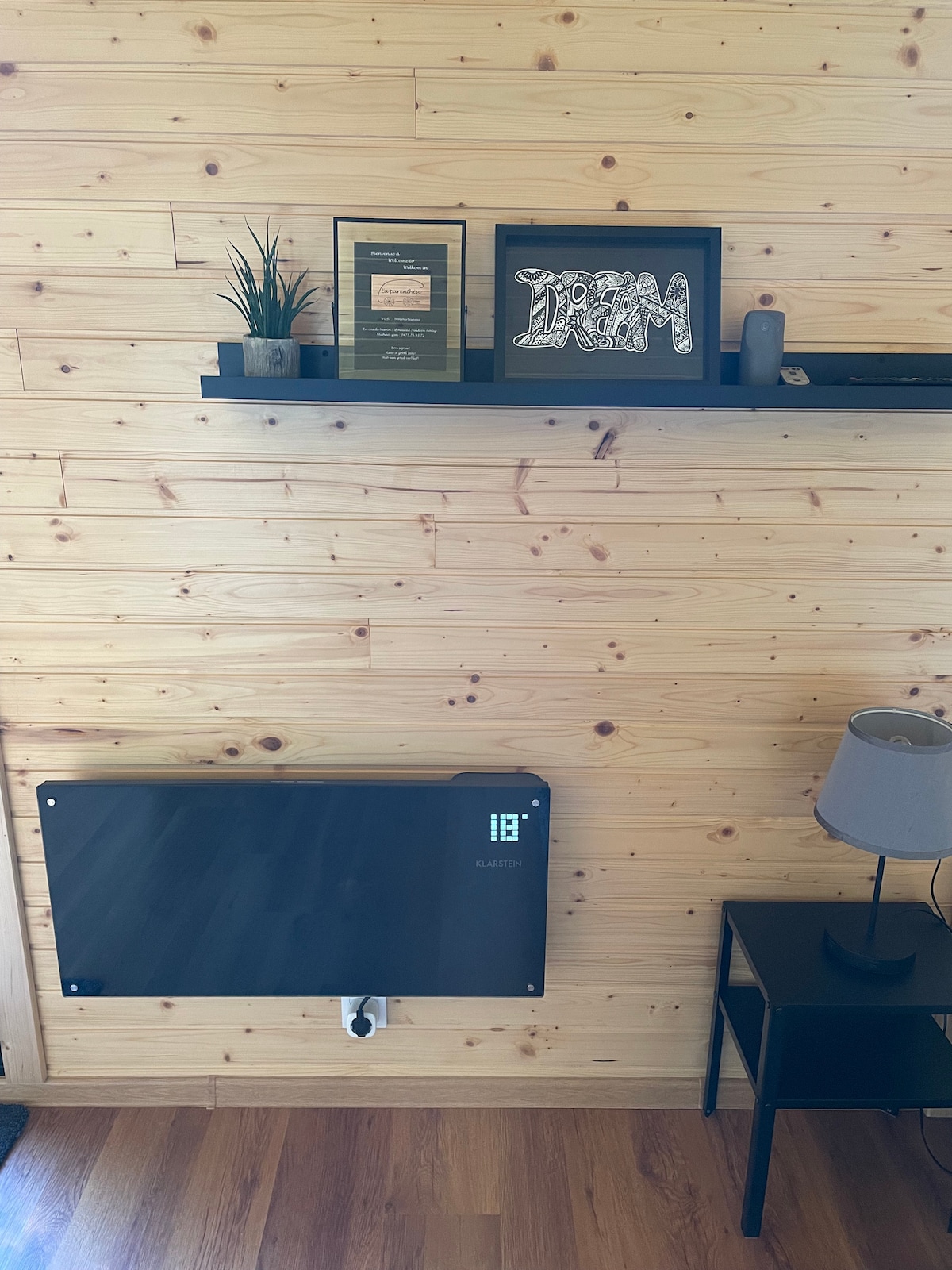 Popular Airbnb listing: "La Parenthèse" trailer in Luxembourg