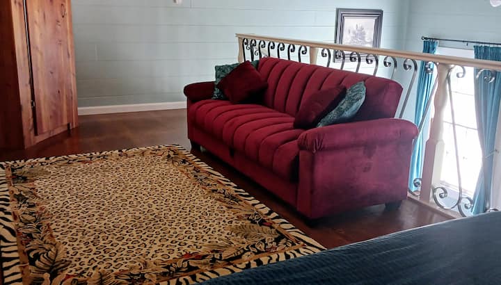 "NEW WING" gorgeous loft mezzanine bedroom with Queen Bed and SofaBed.
(Sofabed is a small double or wide single - not suitable for two adults and not suitable for tall adults - but fine four a couple of smaller children or a medium-height adult.)
