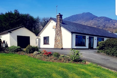 Pristine Carlingford Mountain Retreat and Getaway
