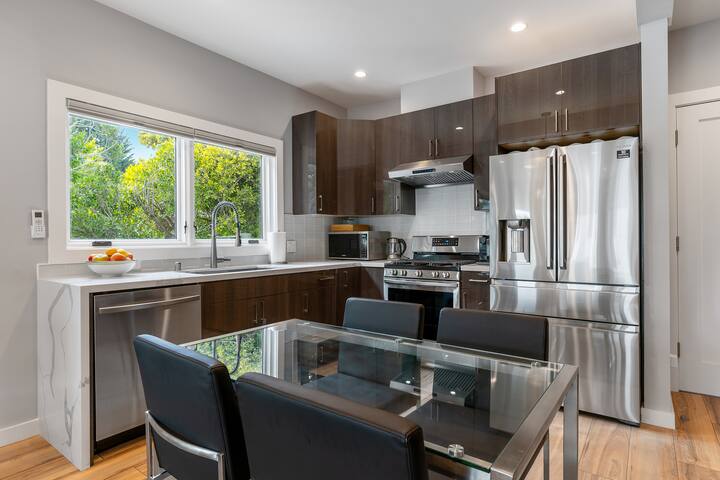 Completely Renovated 2BR 2BA on Dolores St corner gallery image 4