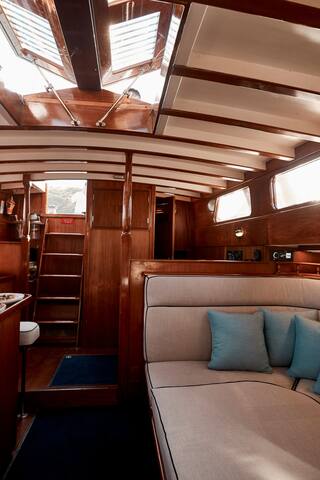 Sunset Cruise and Overnight Stay on Classic Yacht gallery image 3