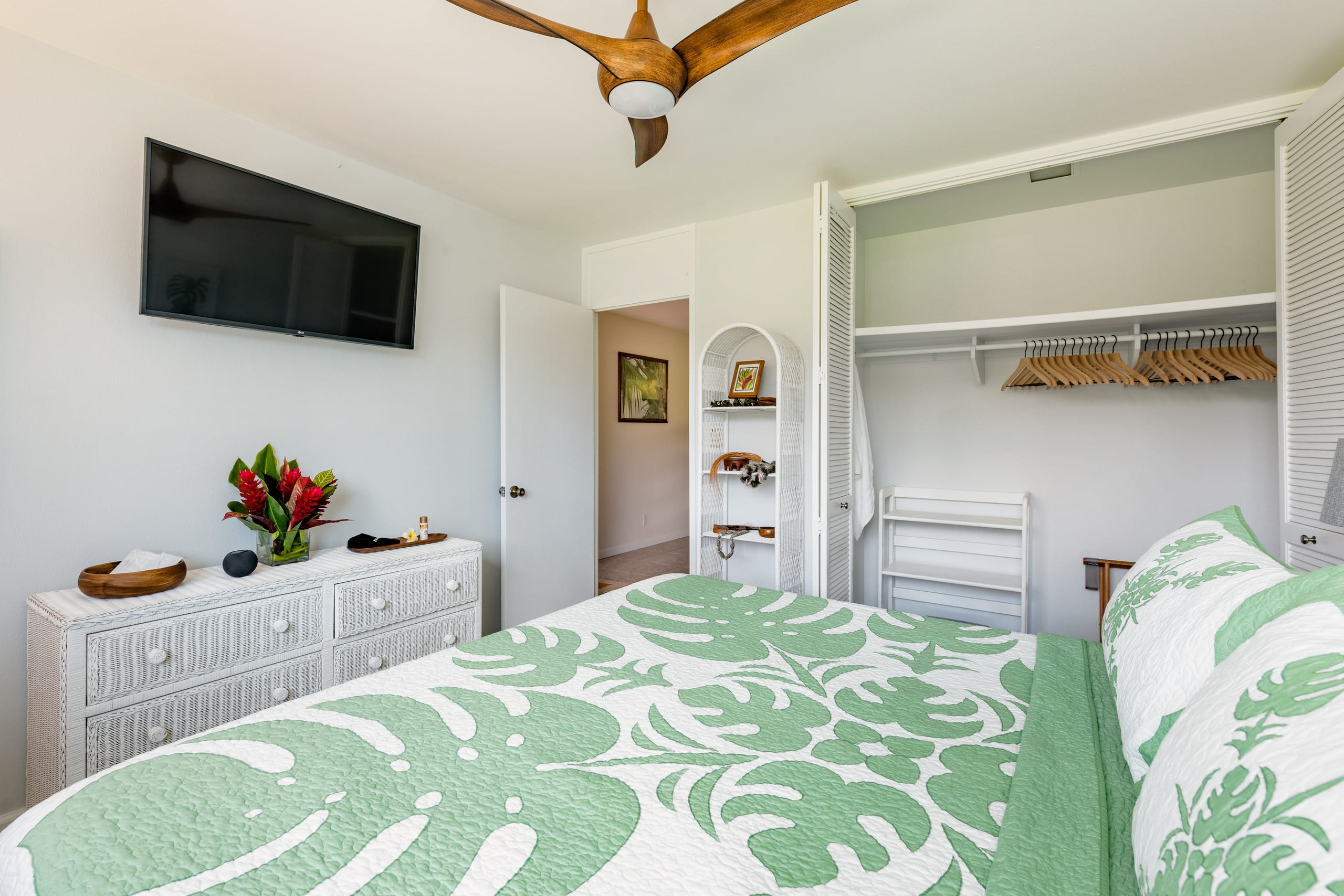Condo in Kahuku · ★4.98 · 1 bedroom · 2 beds · 1 private bath - Image 10