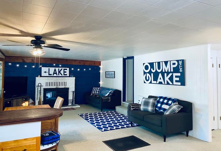 Lake Almanor Cabin Sleeps 14+ W/ Boat & Rv Parking - Lake Almanor, CA