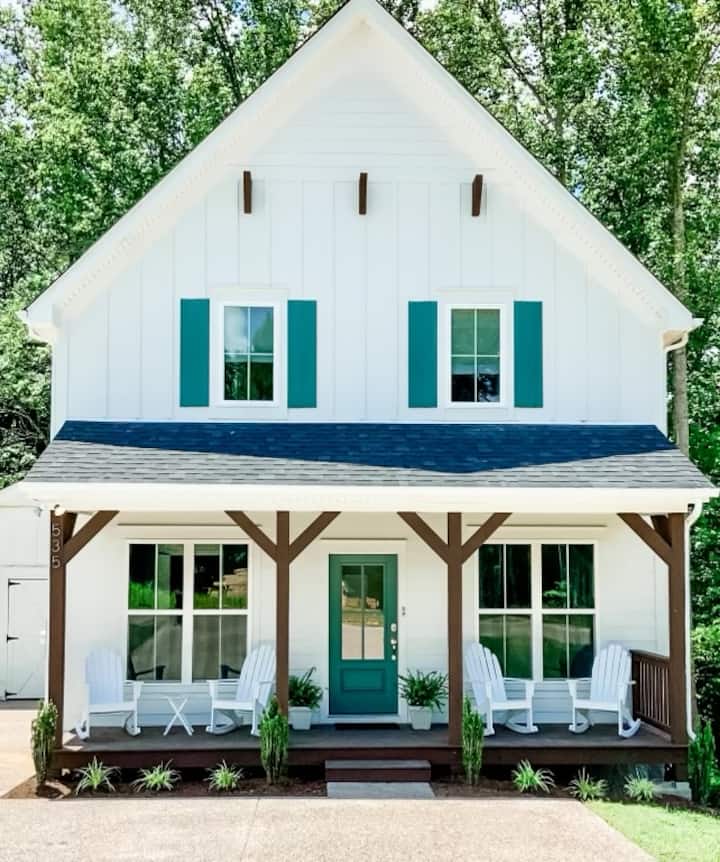 Emerald Cove Cottage Houses for Rent in Tullahoma, Tennessee, United