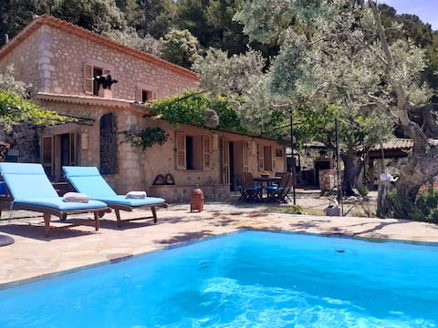 Propiedad de Airbnb exitosa: Mallorcan country house with wonderful views en Illes Balears