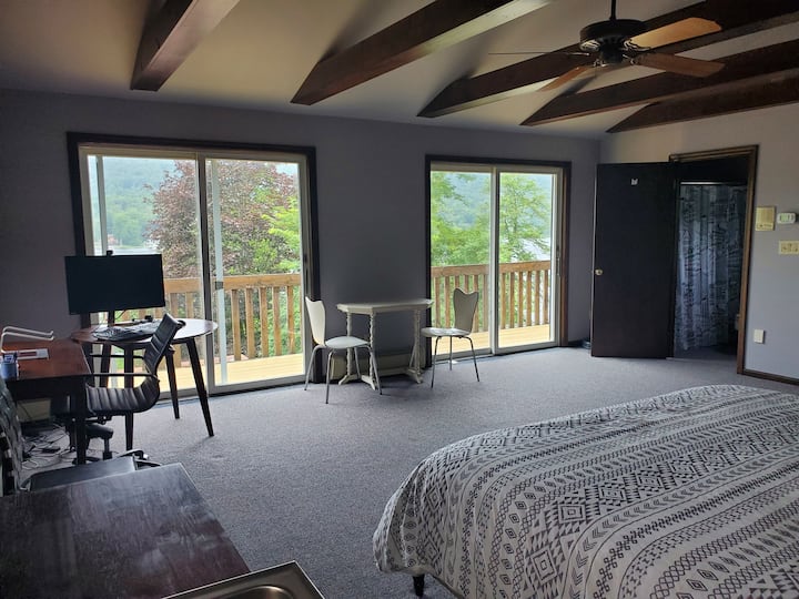 ห้องนอน #5 พร้อมเตียงคิงไซส์