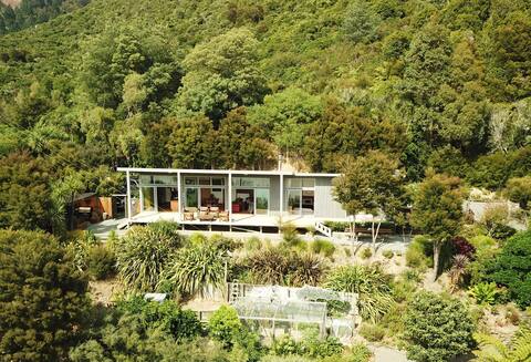 Paradise in the Marlborough Sounds
