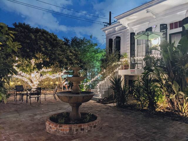9 BR Historic Marigny Mansion near French Quarter gallery image 4