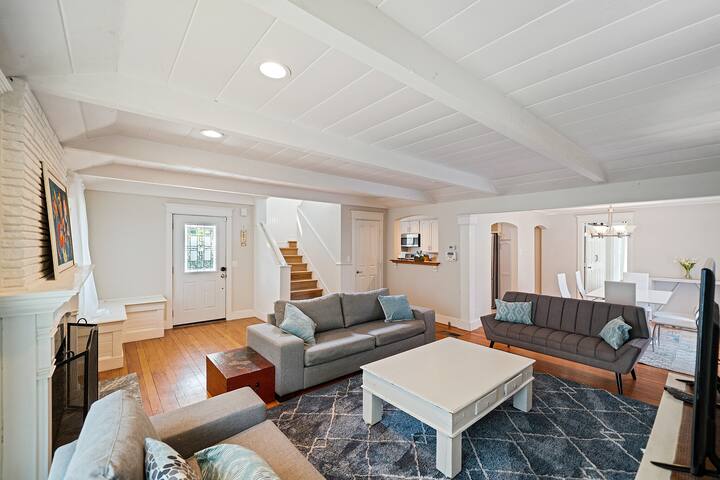 6 BD Home/Guest Suite, Pool – Downtown Mtn View gallery image 2