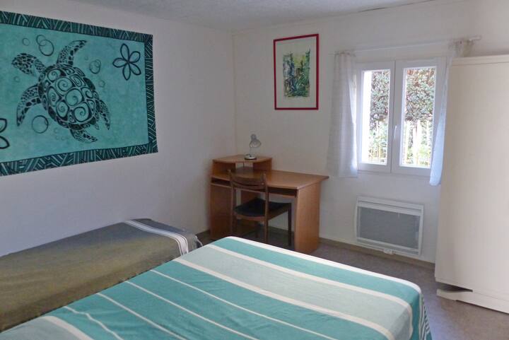 Chambre 1 (إضاءة مزدوجة)