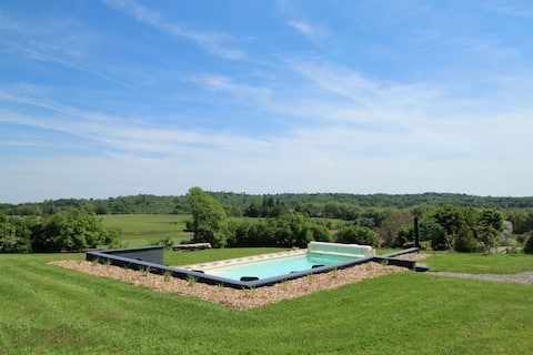 Unalhome Cottage, old renovated barn with pool