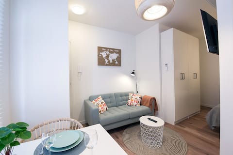Successful Airbnb property: Modern apartment near Scheveningen beach in Visserijbuurt