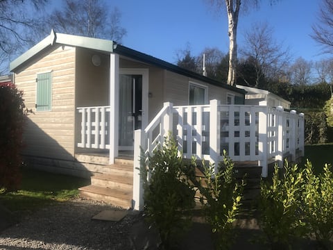 AT THE FOOT OF THE LAKE, comfortable chalet, 2 bedrooms, 30 m2