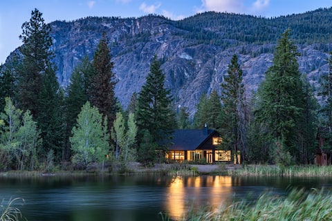 Après Cabin | Designer Lake Cabin