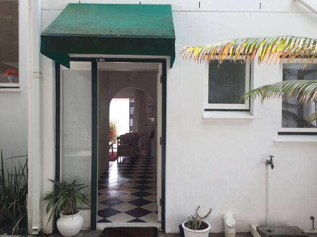 Simon’s Town apartment over looking the bay gallery image 4