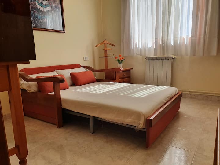 Izba 2 Rozkladacia pohovka
