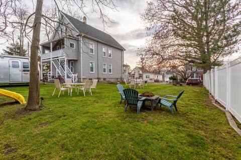 Grand Fairfield Getaway- 5BR Fam-Friendly near I95