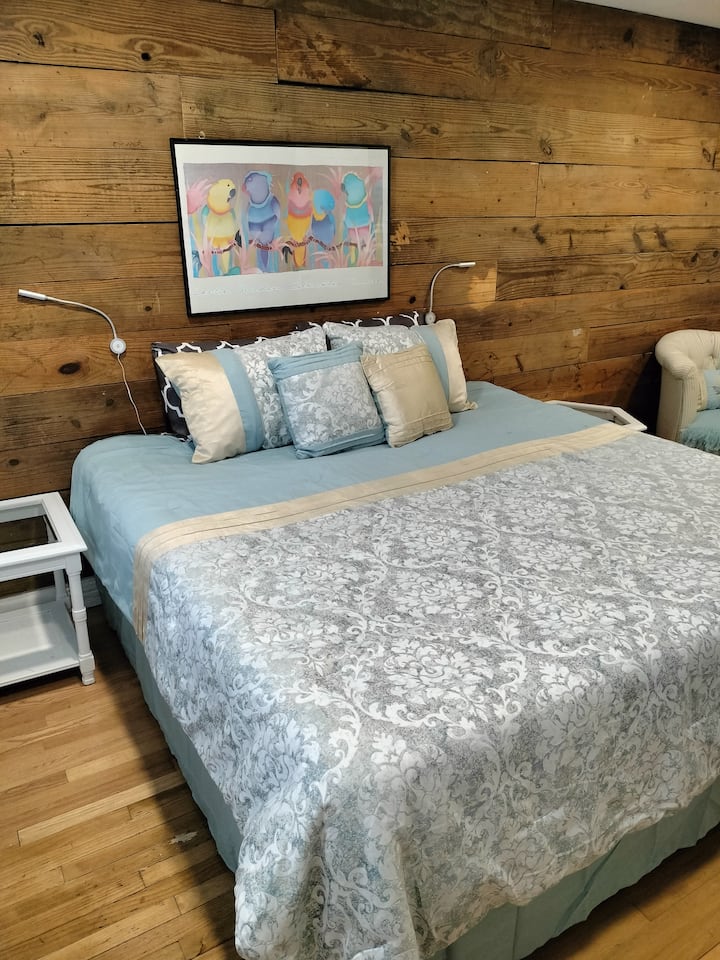 Kitanda aina ya Master bedroom- king