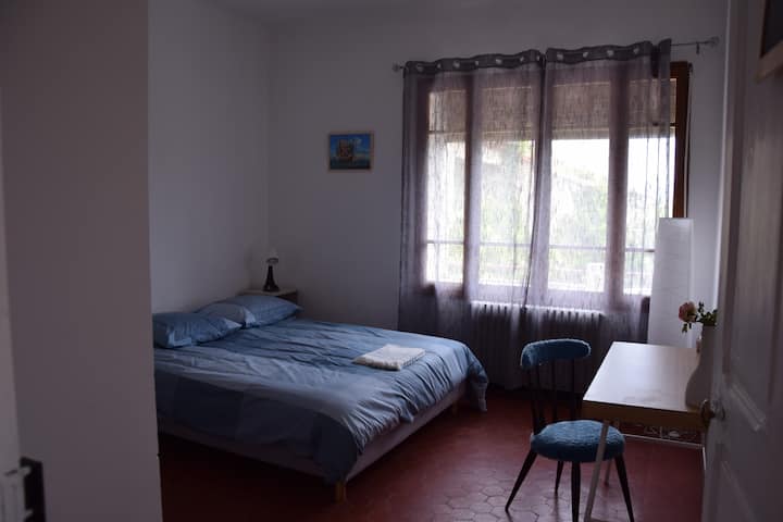 Chambre Dali،
سرير مزدوج واحد،
إطلالة على جبل فينتوكس