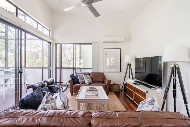 “Our Treehouse” – Noosa North Shore