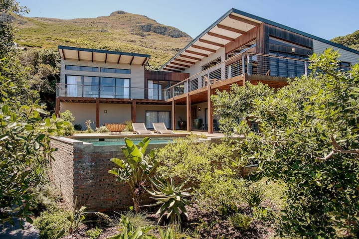 Anastasis Villa - Sweeping views, nature, ocean.