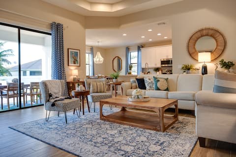 Successful Airbnb property: Luxury 4-Bed SWFL Retreat - Pool, Hot Tub & Bikes in Cape Coral
