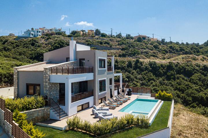 Villa Tina Relaxing Stay with Scenic Sea Views gallery image 3