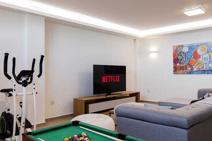 Villa Tina Relaxing Stay with Scenic Sea Views gallery image 5