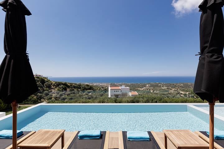 Villa Tina Relaxing Stay with Scenic Sea Views gallery image 2
