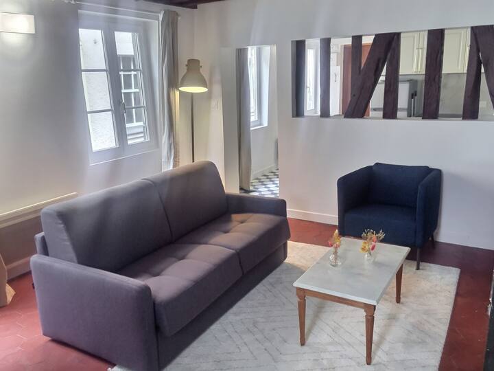 Versailles Vacation Rentals Homes Ile De France France Airbnb