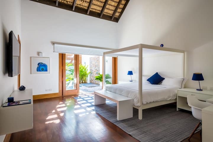 Casa Luna Llena - главен апартман бр. 1 (брачен кревет (широк 150-179 см) и надворешен туш)