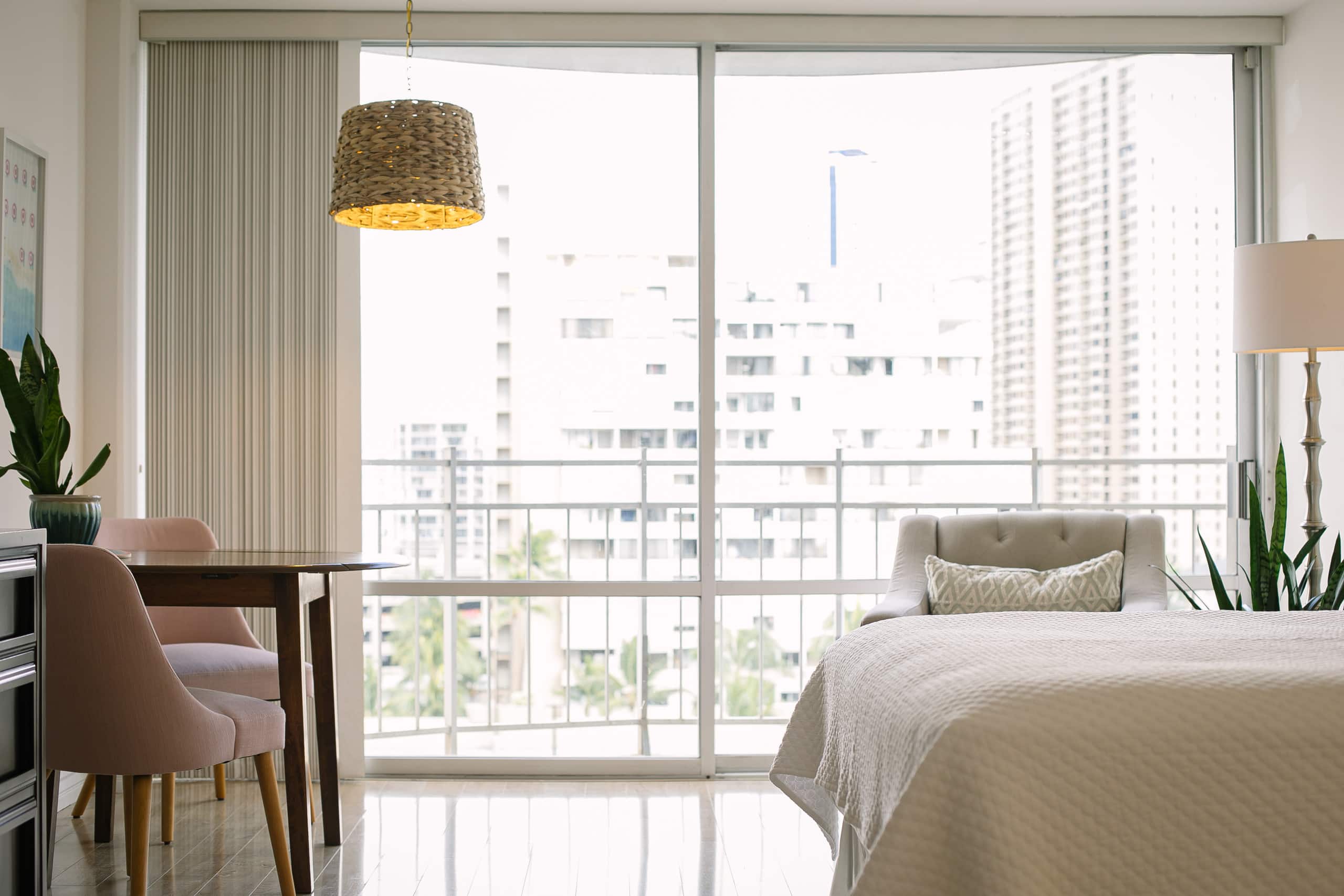 Condo in Honolulu · ★4.79 · Studio · 1 bed · 1 private bath - Image 6