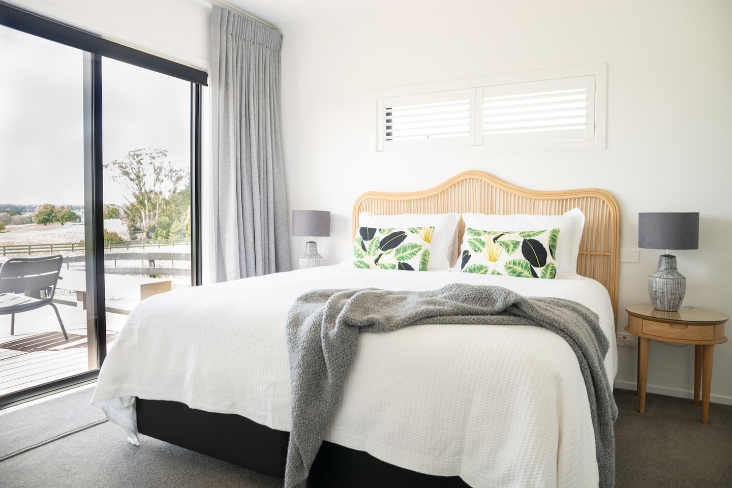 Rural Views & Modern Amenities: Morepork Range 5