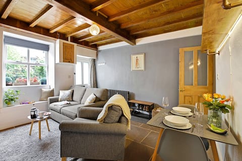 Top performing Airbnb: Waterview Cottage - a peaceful riverside location in Holme Valley