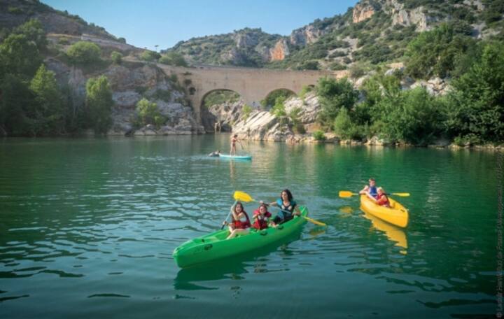 kuendesha mitumbwi kwenye Daraja la % {market_name}