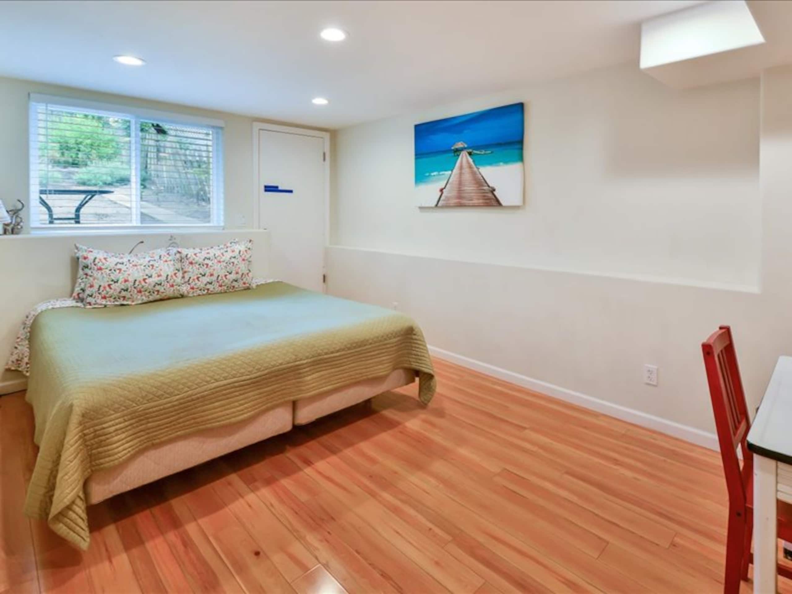 Home in San Francisco · ★4.84 · 2 bedrooms · 2 beds · 2 baths - Image 23