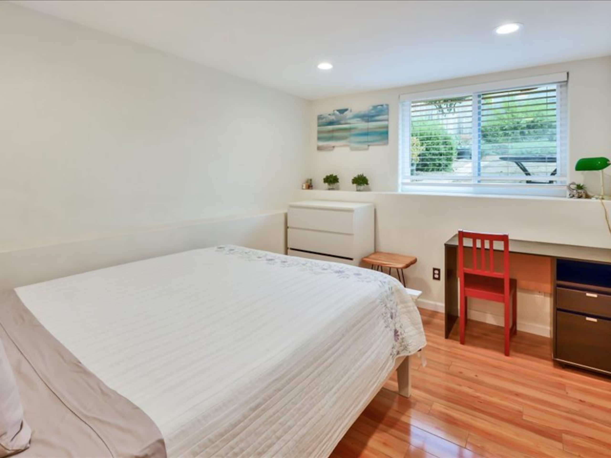 Home in San Francisco · ★4.84 · 2 bedrooms · 2 beds · 2 baths - Image 1