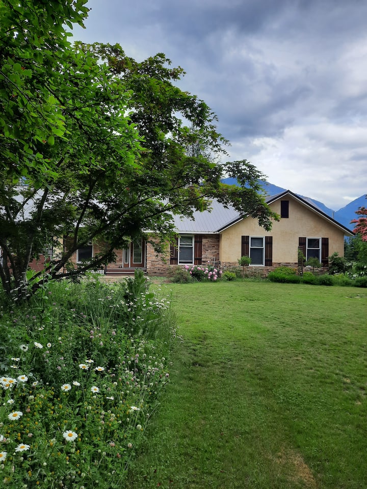 Kaslo Vacation Rentals & Homes British Columbia, Canada Airbnb