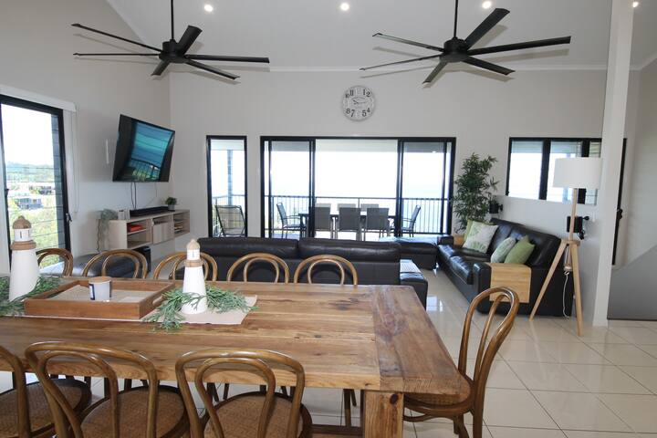 Nirvana – Spectacular Bay Views gallery image 5