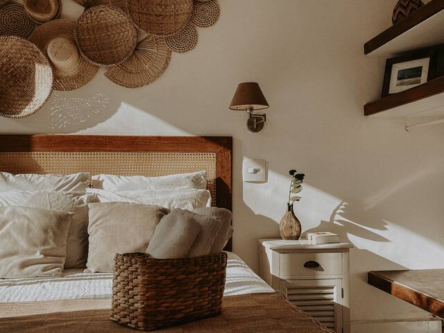 Bright 6bed Penthouse Seconds from Beach gallery image 2