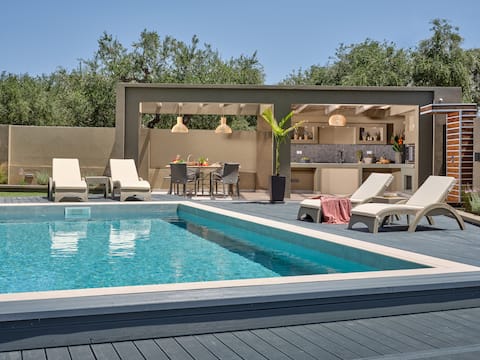 Minas Sublime Villa, a Sanctuary with Heated Pool
