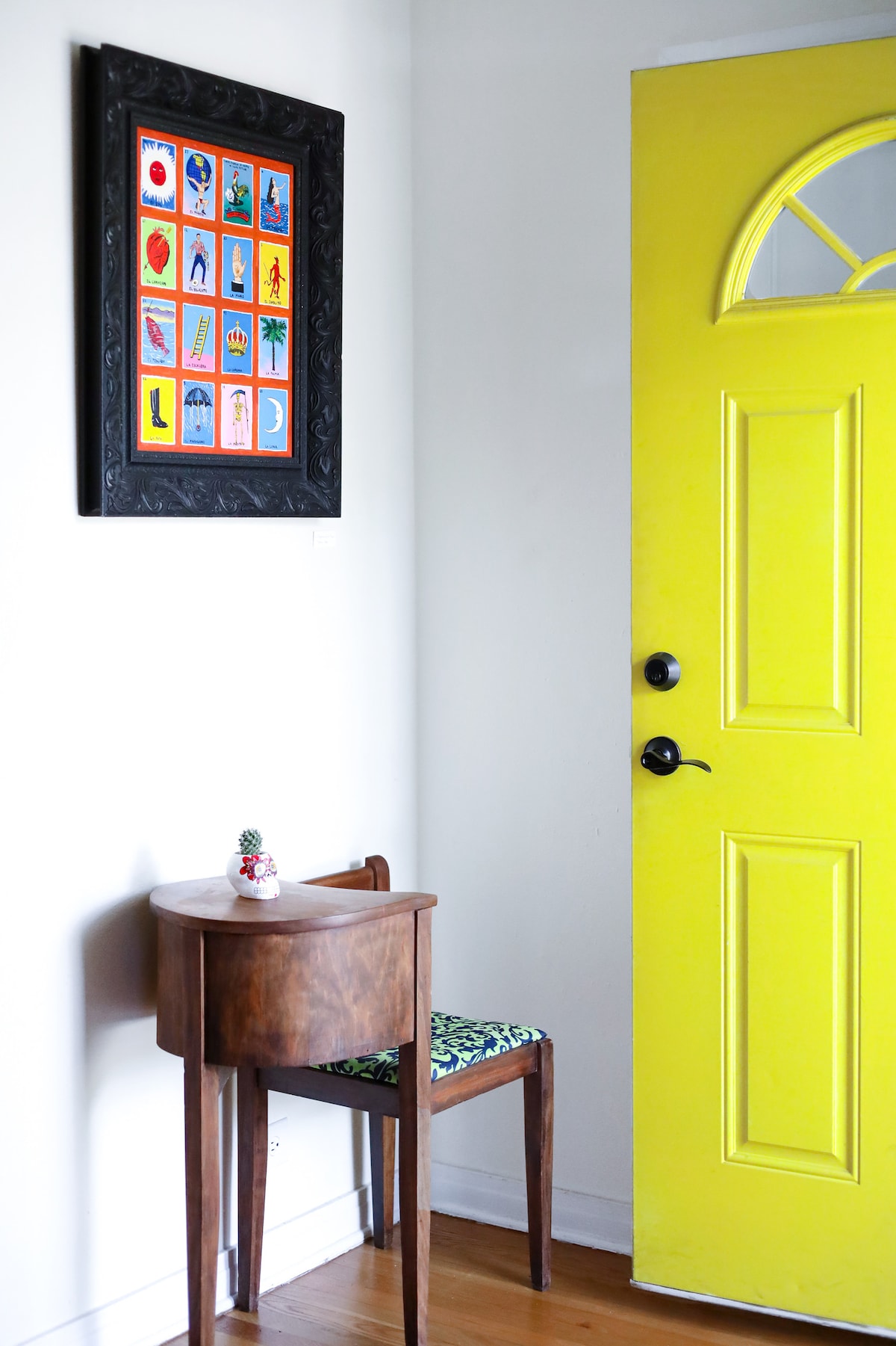 Popular Airbnb listing: Rainbow Casa in Northeast Inner Loop