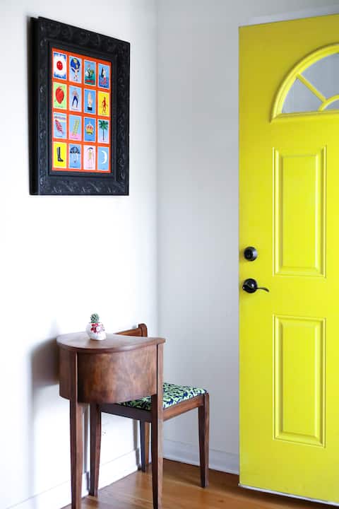Popular Airbnb listing: Rainbow Casa in Northeast Inner Loop