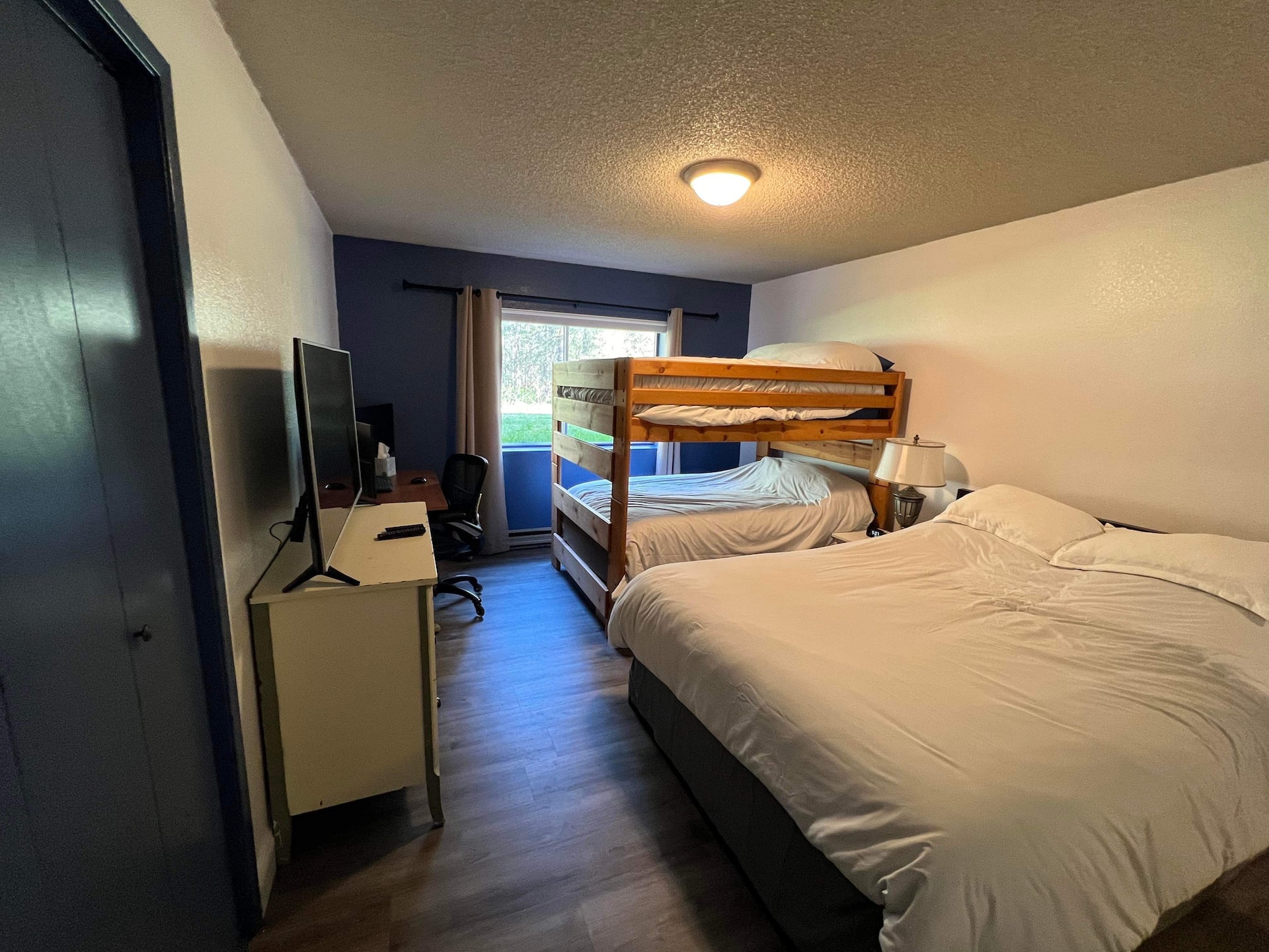 Rustic Girdwood Condo — zdjęcie 4