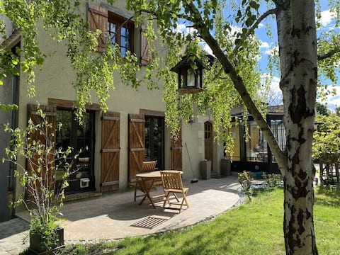 3L Villa near Paris. Jacuzzi/Sauna/Massage